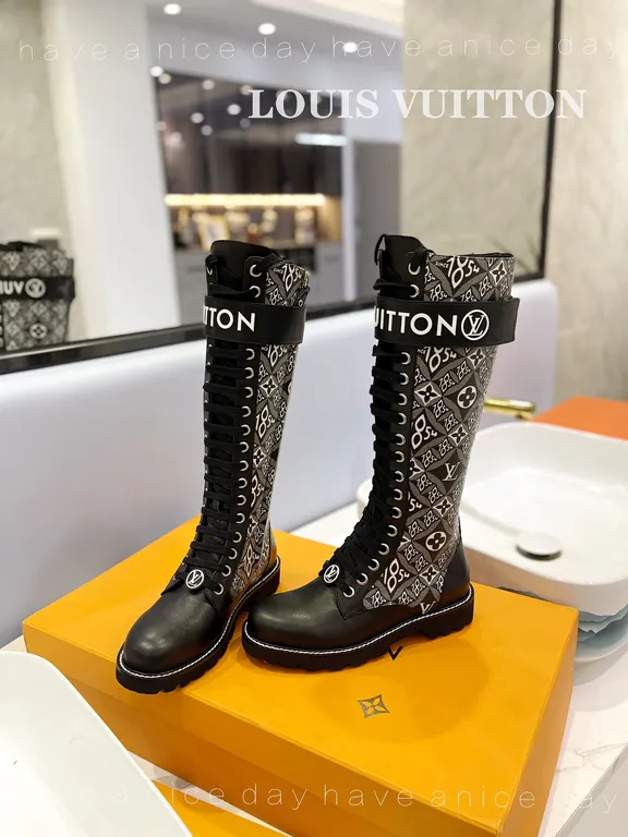 Louis Vuitton Shoe 